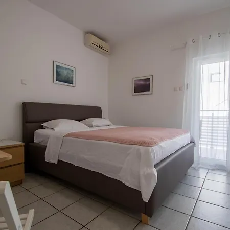 Lantina Betina (Sibenik-Knin)