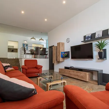 Lantina Ξενοδοχείο με διαμερίσματα 4*