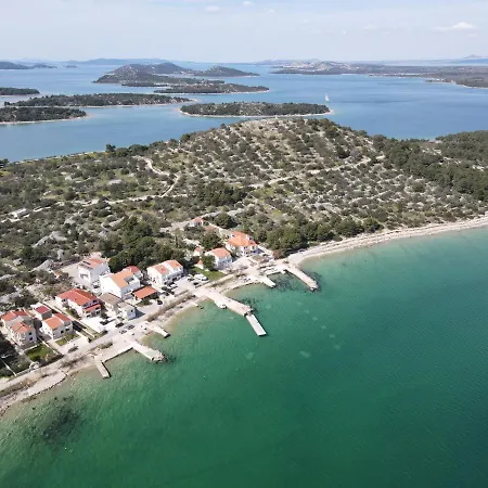 Lantina Ξενοδοχείο με διαμερίσματα Betina (Sibenik-Knin)