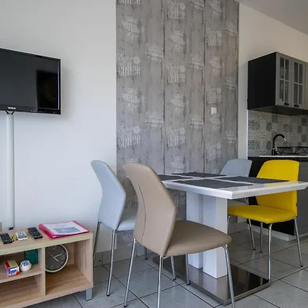 Ξενοδοχείο με διαμερίσματα Lantina Betina (Sibenik-Knin)