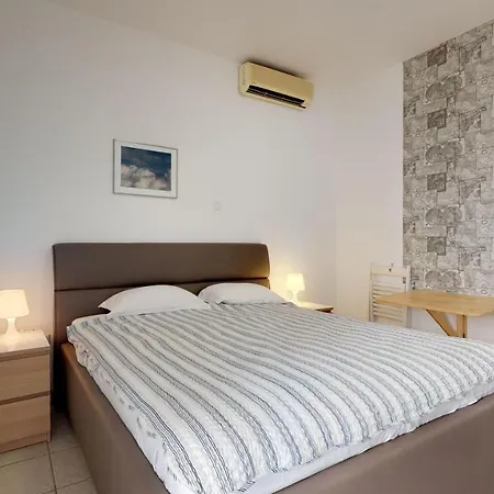 Ξενοδοχείο με διαμερίσματα Lantina