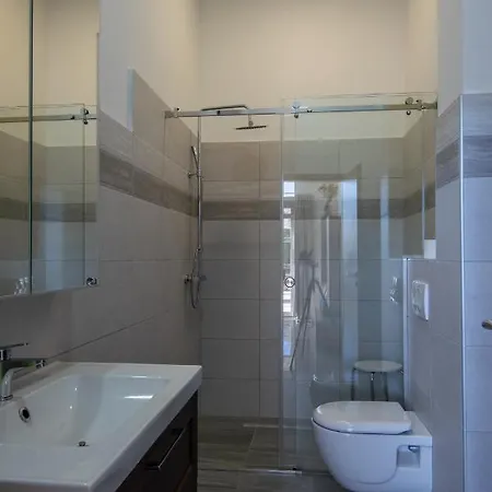 Lantina 4*