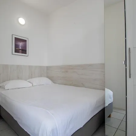 Apartahotel Lantina 4*