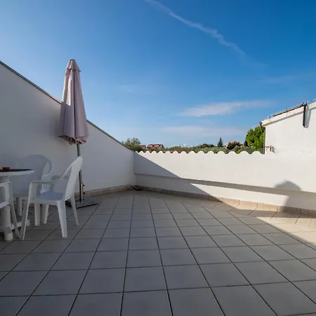 Lantina Apartahotel