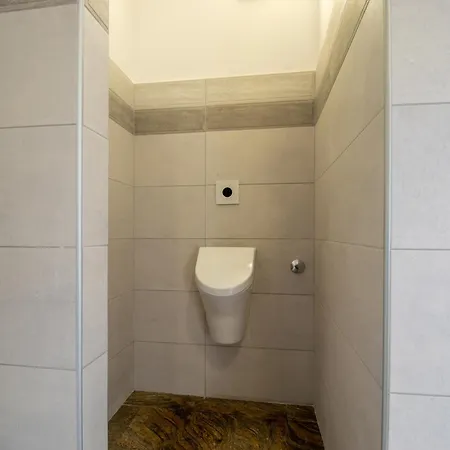 Lantina 4*