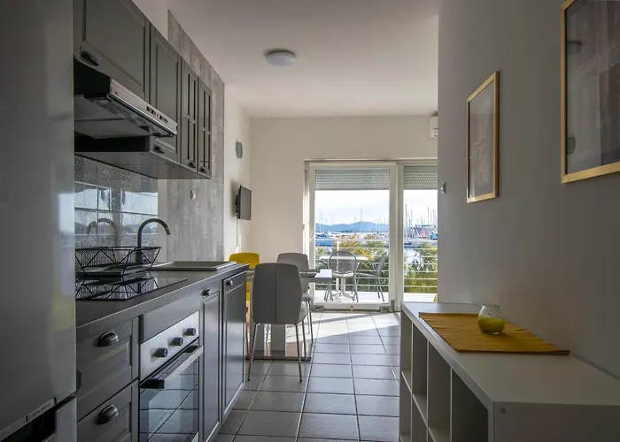 Lantina Apartahotel 4*