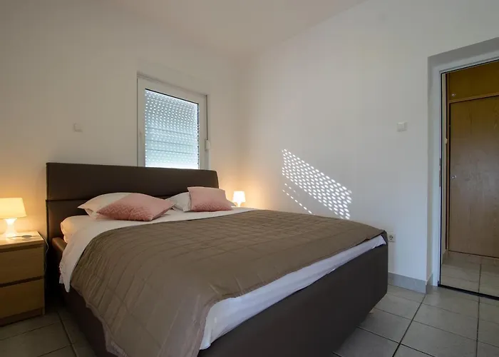 Apartahotel Lantina Betina (Sibenik-Knin)