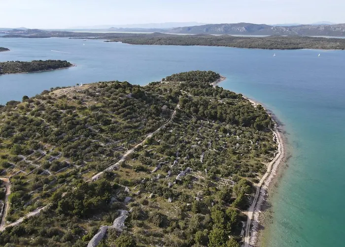 Lantina Apartahotel 4*