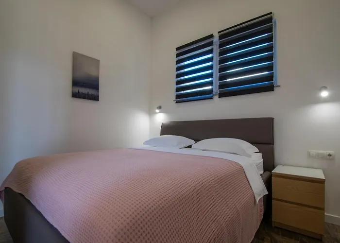 Lantina Apartahotel 4*